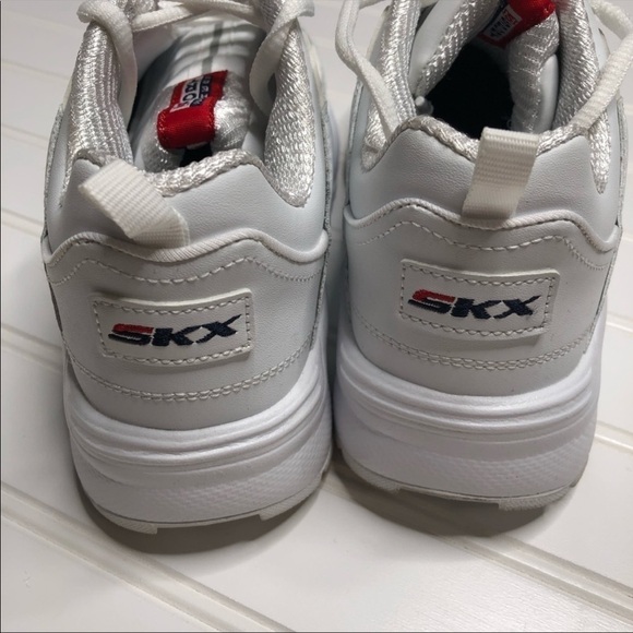 Sketchers SKX white memory foam sneakers 6.5 - Picture 6 of 8